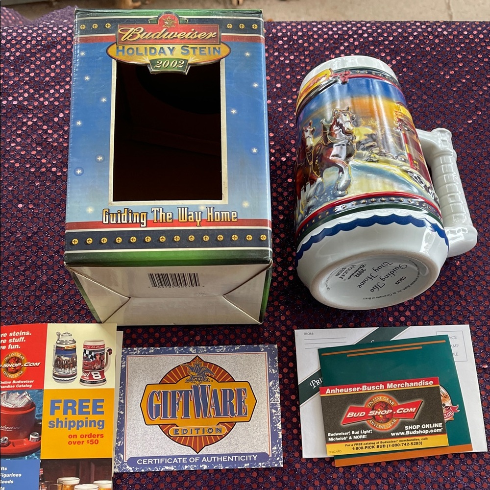 Budweiser Holiday Stein 2002 NIB Guiding the Way Home.
